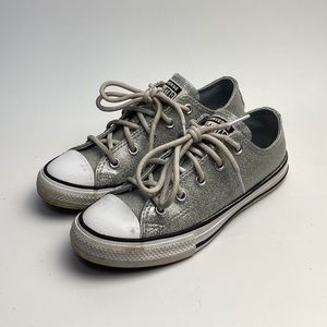 Converse All Star Chuck Taylor Low Sz 1 Silver Sparkle Pre-Owned